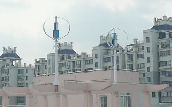 Панели солнечных батарей и энергия ветра генератора Маглев для решений силы домашней пользы жилых