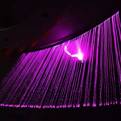 На открытом воздухе пластиковый занавес стекловолокна освещая света занавесов водопада волокна PMMA оптические